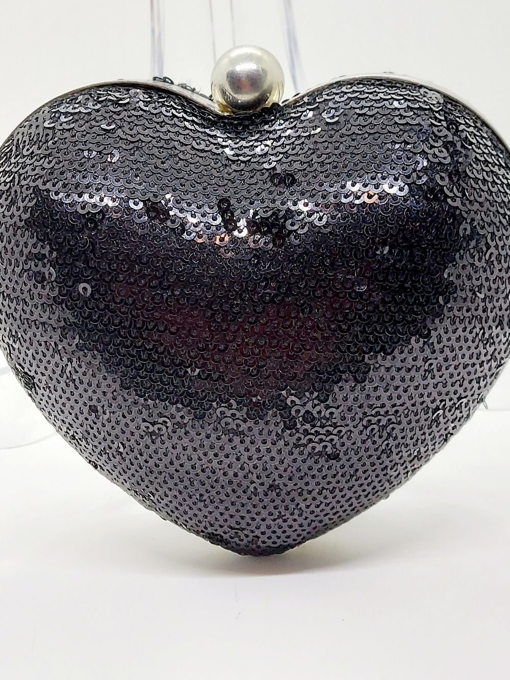 Sequin Heart Clutch Bag in Black
